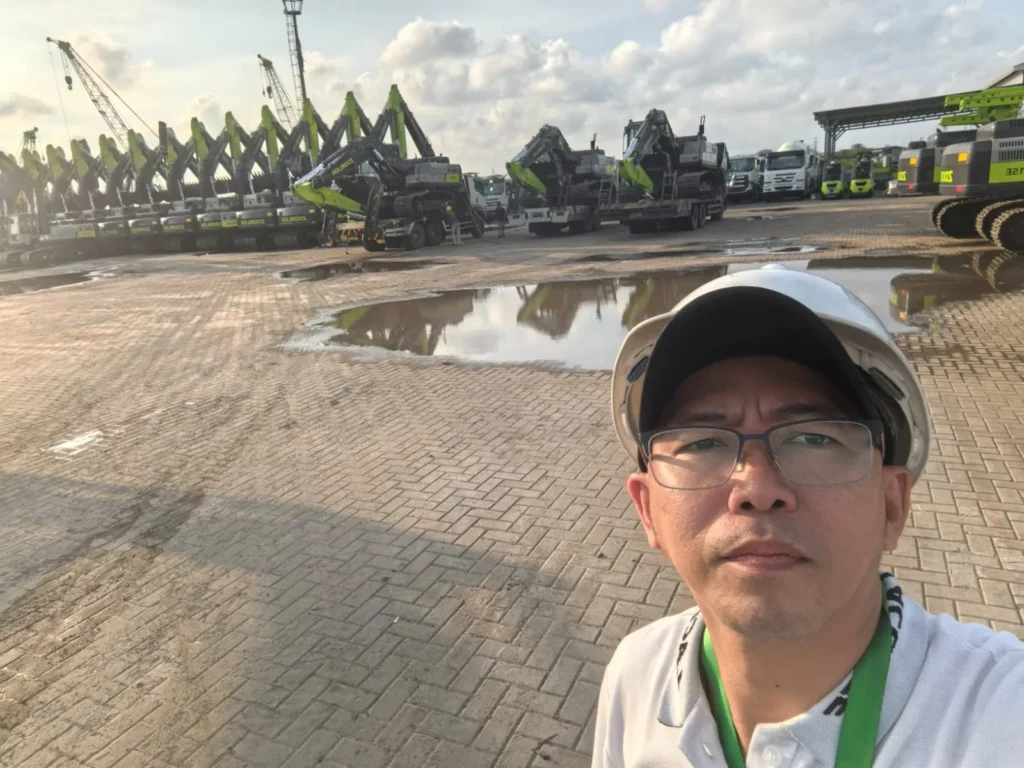 Zoomlion Sulawesi - sewa alat berat makassar - rental alat berat makassar - sewa Excavator Makassar
