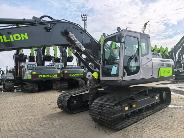 Zoomlion Sulawesi - sewa alat berat makassar - rental alat berat makassar - sewa Excavator Makassar - harga sewa Excavator Makassar